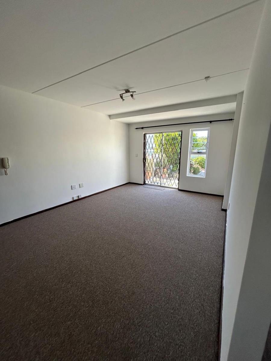 2 Bedroom Property for Sale in Parklands Western Cape